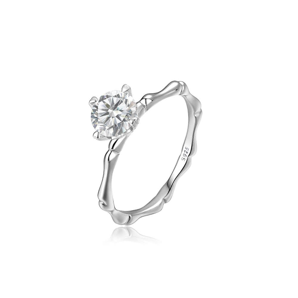 【BIOAM 佰歐安】0.5克拉知竹常樂莫桑鑽純銀18K開口戒一入(好運節/過爐款/莫桑鑽耳環/八心八箭)