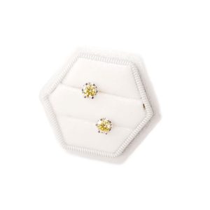 【BIOAM 佰歐安】0.5克拉金黃莫桑鑽六爪花冠純銀後鎖式耳環(好運節/過爐款/睡覺免摘莫桑石耳環/八心八箭)