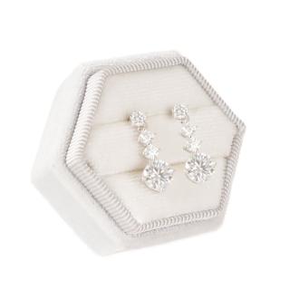 【BIOAM 佰歐安】一點三克拉搖曳群星莫桑鑽耳環純銀鍍18K白金(女王節/過爐款/莫桑鑽耳環/不過敏)